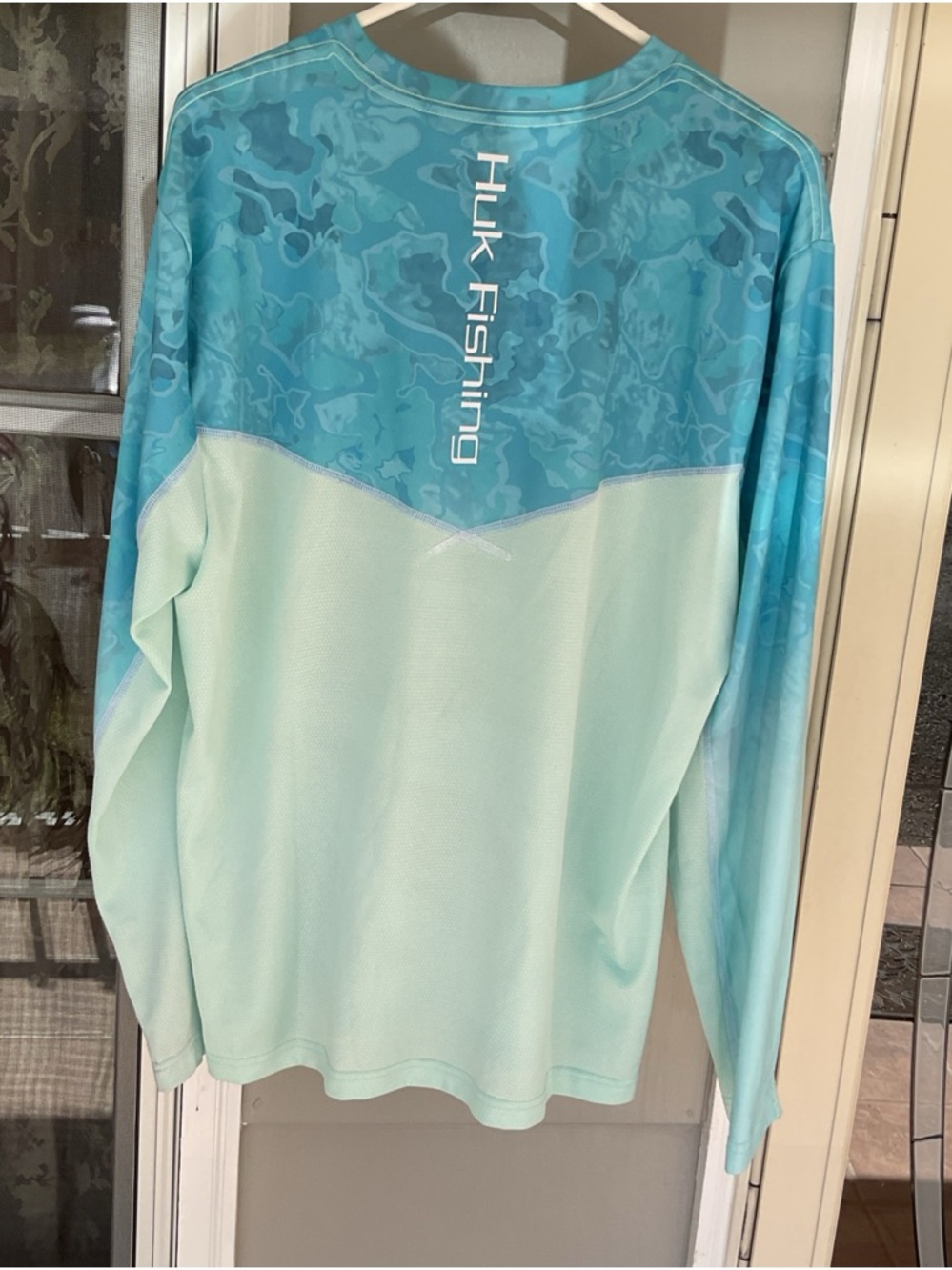 Hulk Shirt Men Top Large teal  aqua Pullover Loose Performance Fishing Beach EUC - Picture 10 of 11